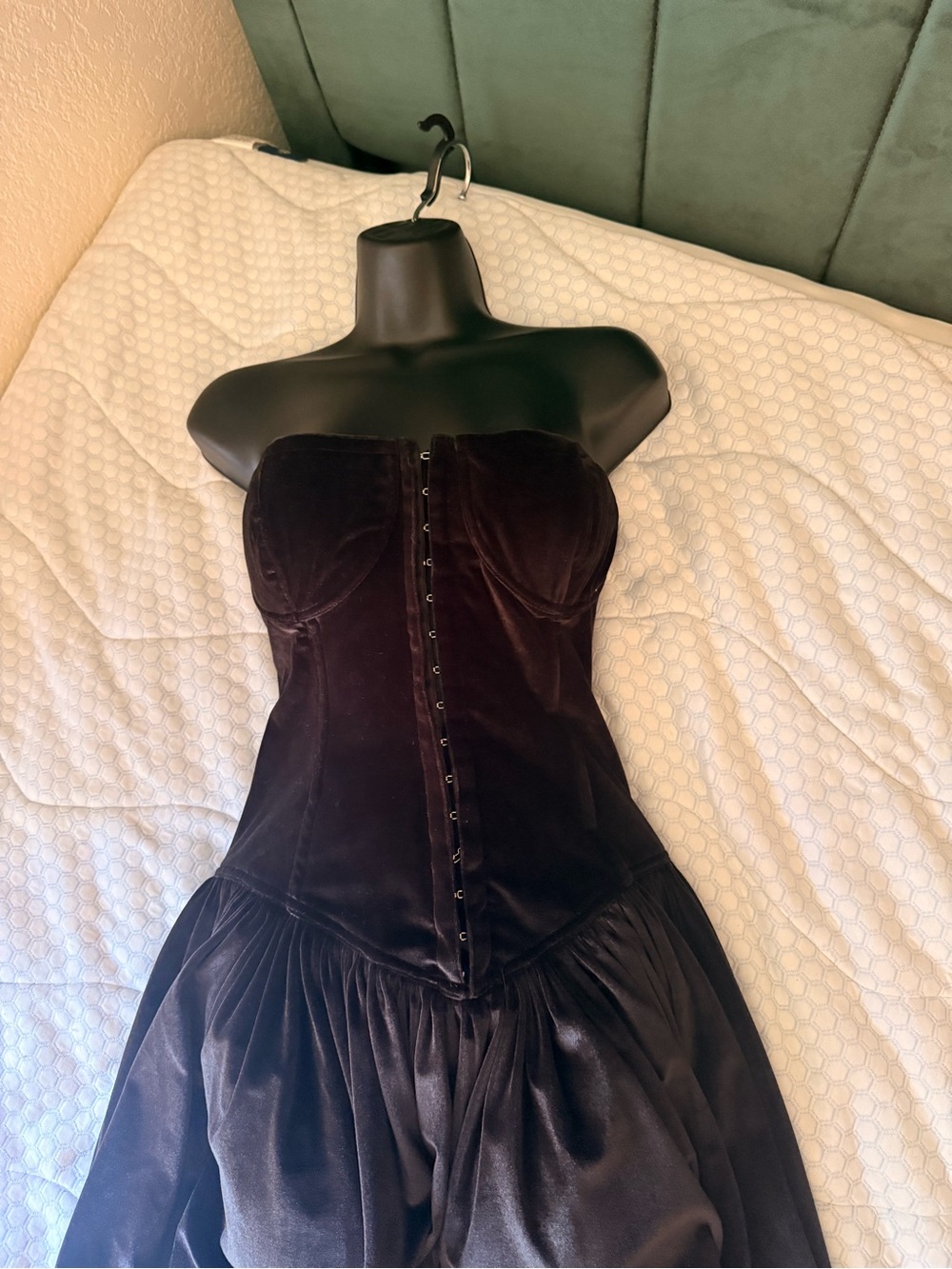 Love the Label Carmen Black Velvet Corset Midi Dress XS Boned Strapless - Picture 8 of 11